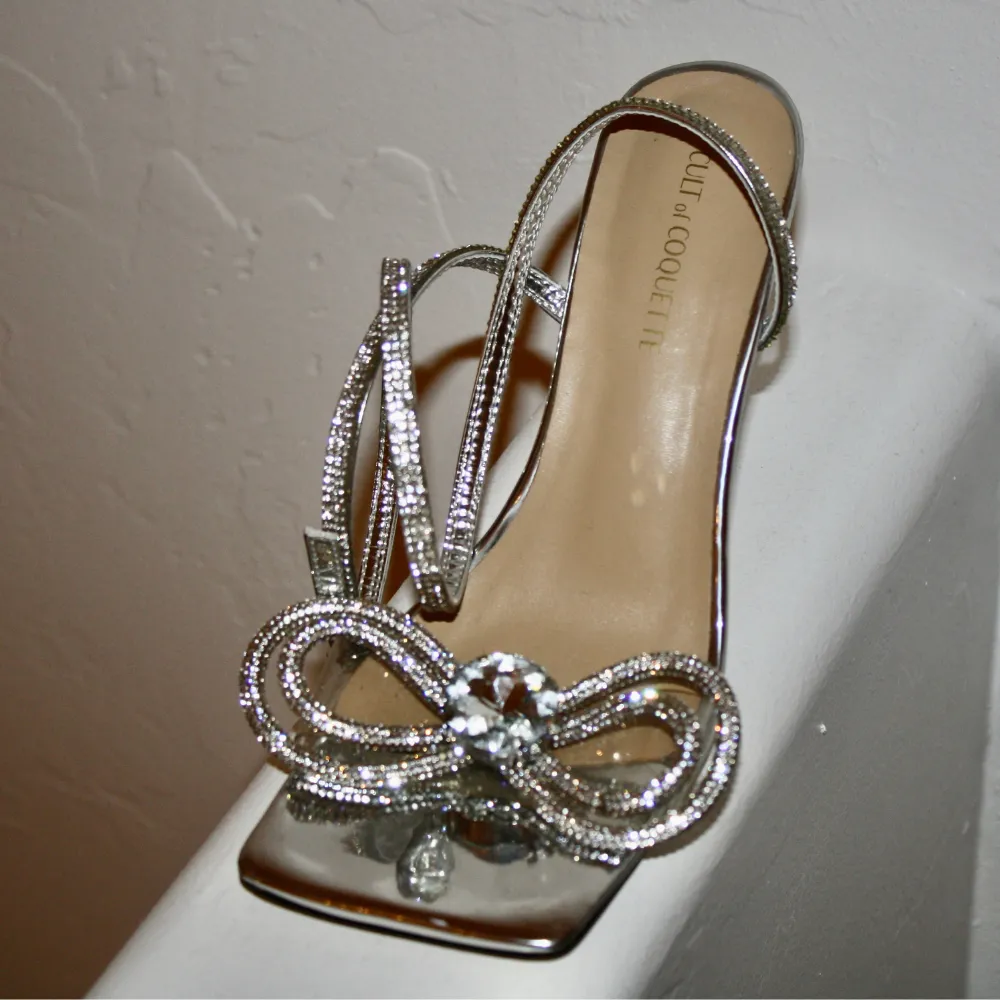 Elizabeth Silver Double Bow Heels