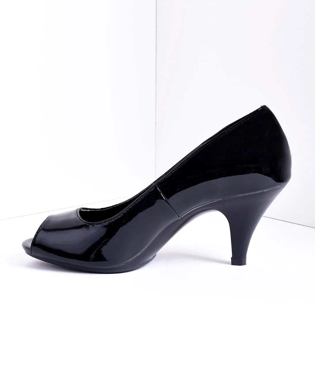 Vintage Style Black Patent Leather Peep Toe Pump